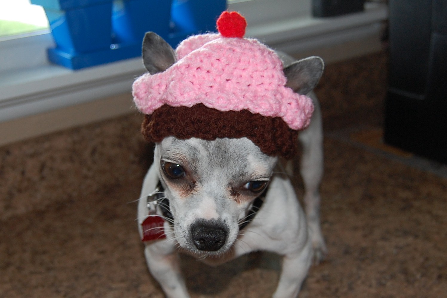 CUPCAKE HATS CROCHET PATTERN - Crochet and Knitting Patterns