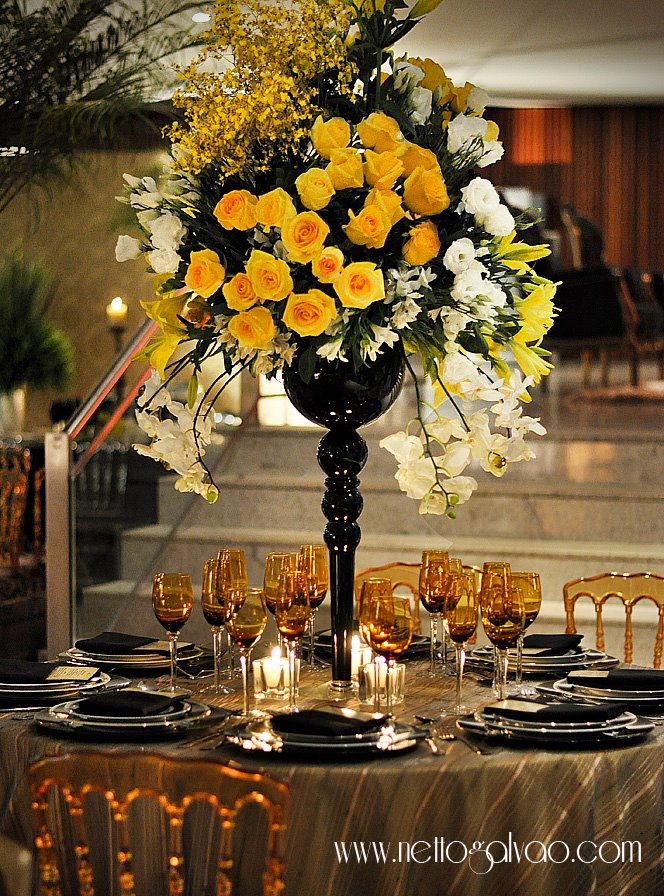 decoracao amarelo branco e preto:FLOR DE AMORA: {casamento contemporâneo} nas cores {preto e dourado} decoracao amarelo branco e preto:FLOR DE AMORA: {casamento contemporâneo} nas cores {preto e dourado}