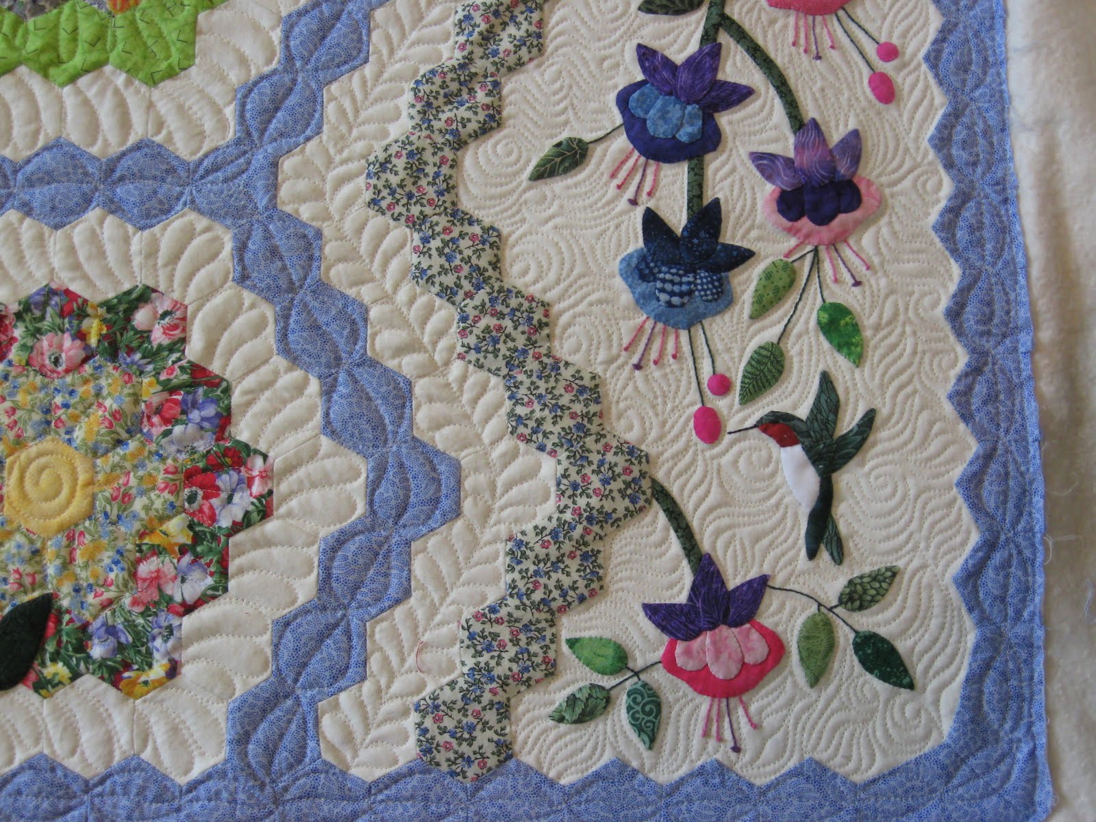 artistic quilting Amazing Applique Quilt