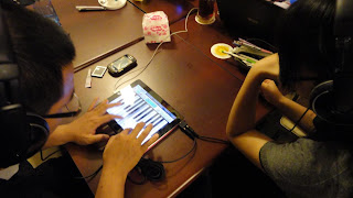 Nomads Teamwork Nomads began from cafe startup!