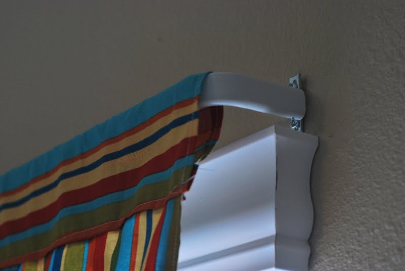 Loving Your Space tie up curtain tutorial