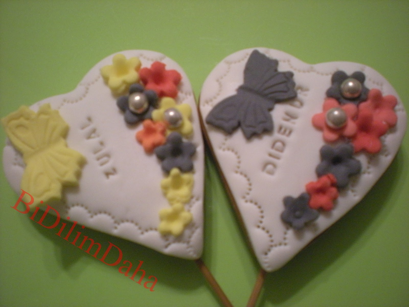 Ankara Özel Tasarım Şeker Hamuru Butik Pasta Kurabiye Cupcake Çiçekli