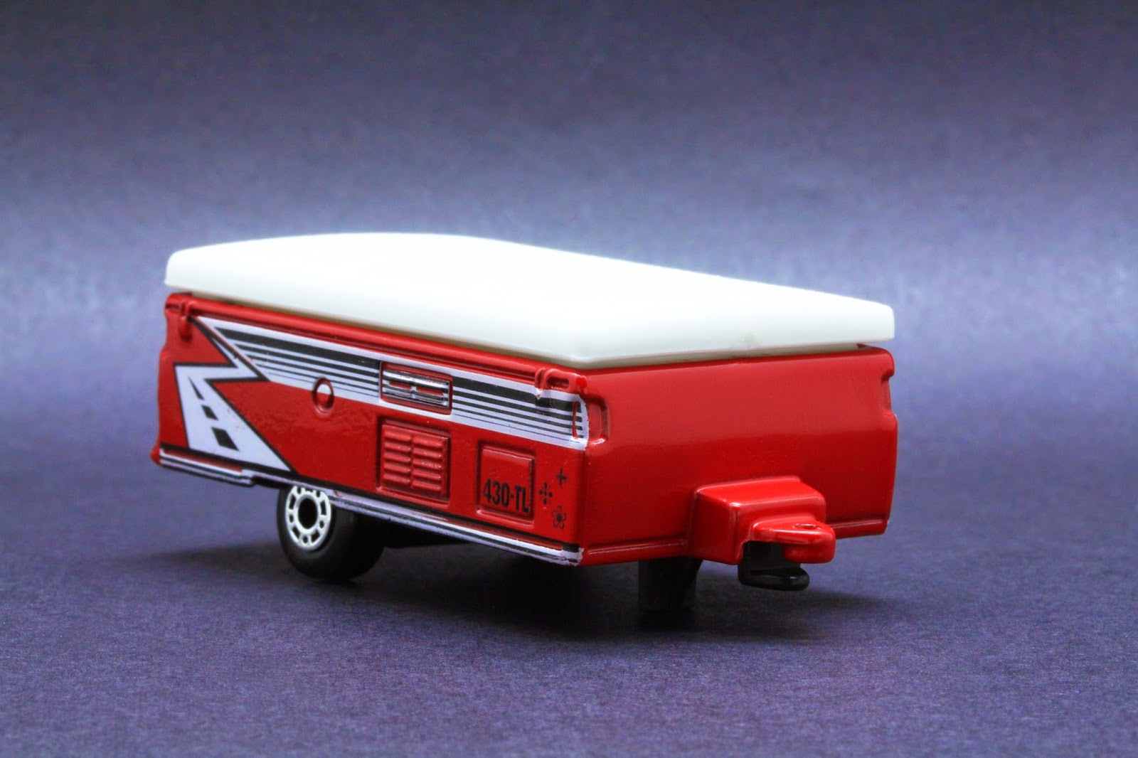 Diecast Hobbist 2000 Matchbox MB62 96355 Pop Up Camper