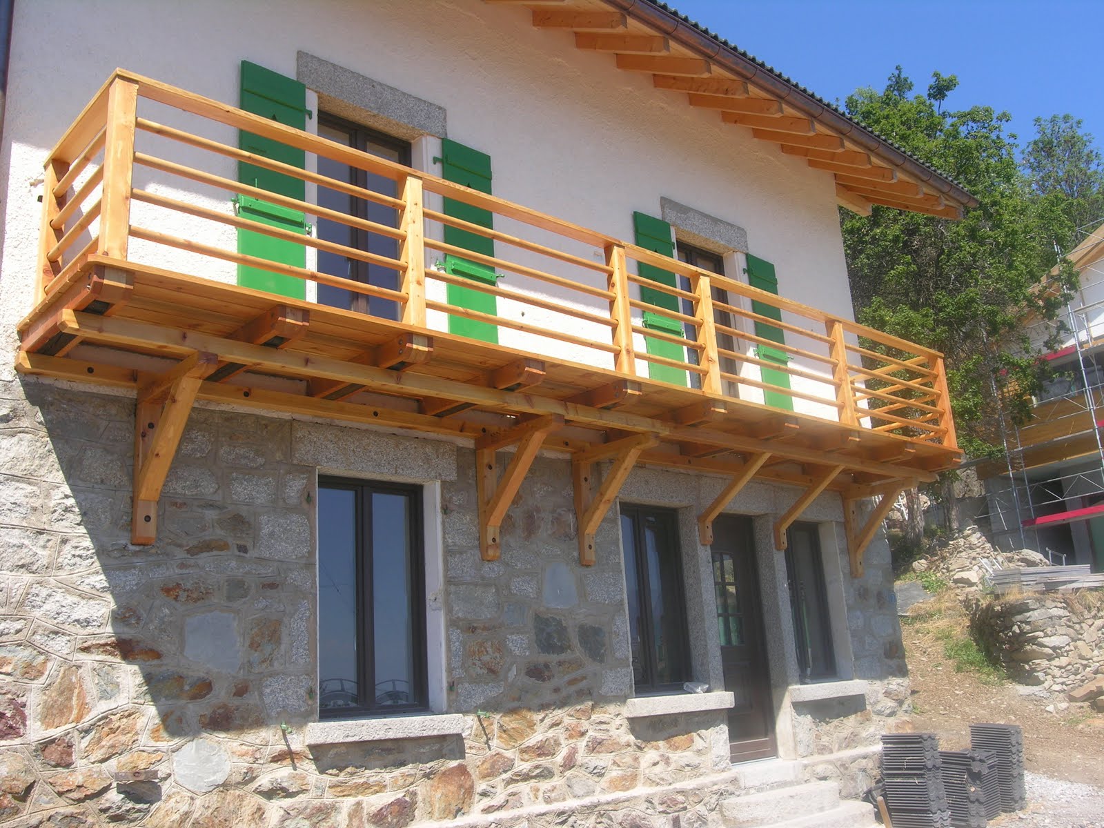 Balcon En Bois Pour Chalet : FM BOIS: balcon et barri?re de terrasse en m?l?ze Balcon En Bois Pour Chalet : FM BOIS: balcon et barri?re de terrasse en m?l?ze