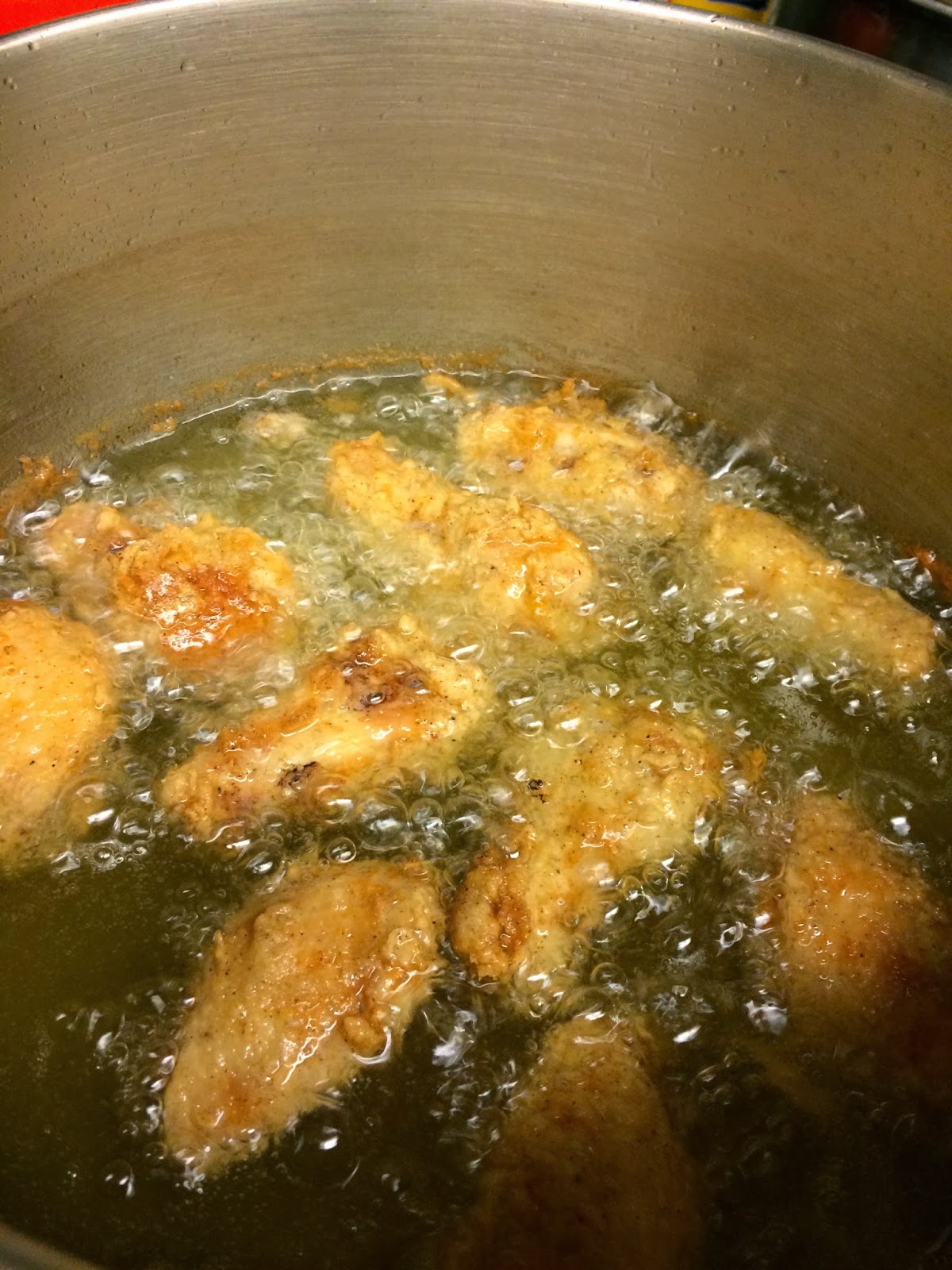 PASSION ON THE STOVE TOP Extra Crispy Fried Chicken Wings