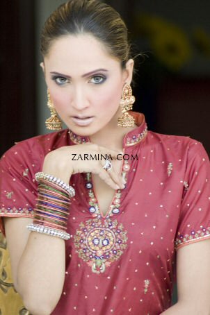 Kate Middleton: Lakme Fashion Week in Mumbai Pakistani designers were invited to the event