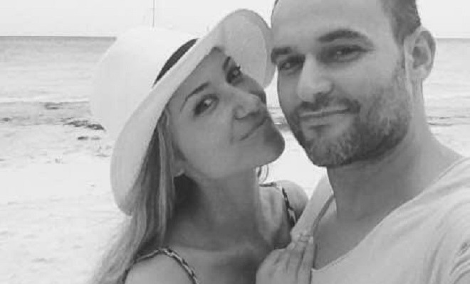 Raras vezes, as pessoas sabem (e sentem) que aquela pessoa que acabam de conhecer é, na realidade, alguém muito especial, alguém que irá mudar a sua vida para Sempre... Love. Amor. 10 anos. História de Amor. As Pontes de Madison County. Style Statement. Blog de moda portugal.