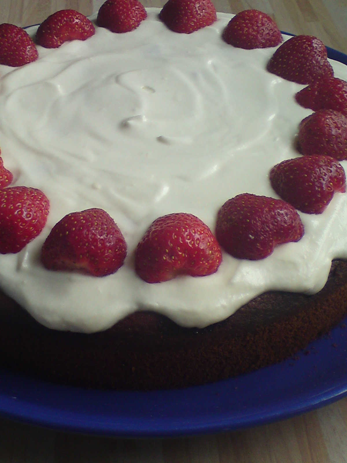 Gulchathaii Strawberry Yogurt Cake With Yogurt Frosting