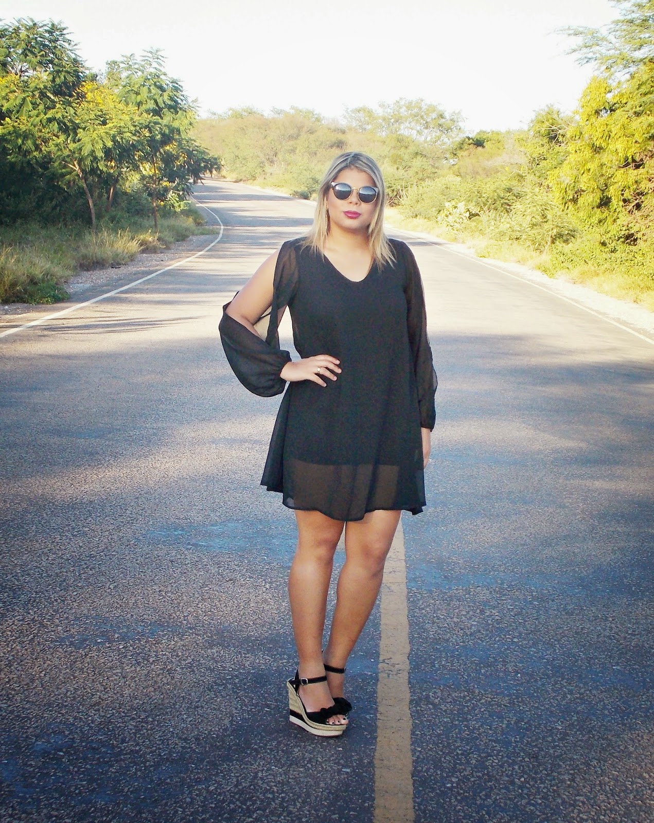 vestido-preto-transparente