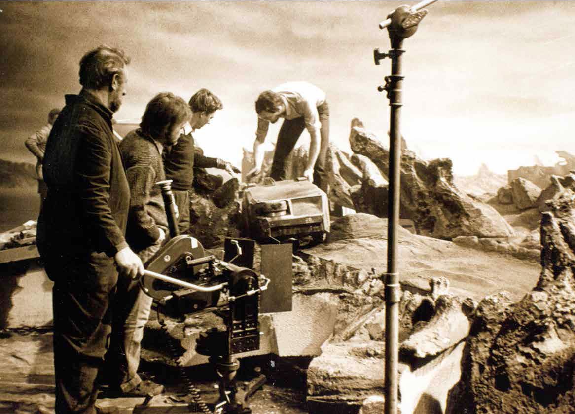 Behind the Clapperboard: Aliens (1986). James Cameron
