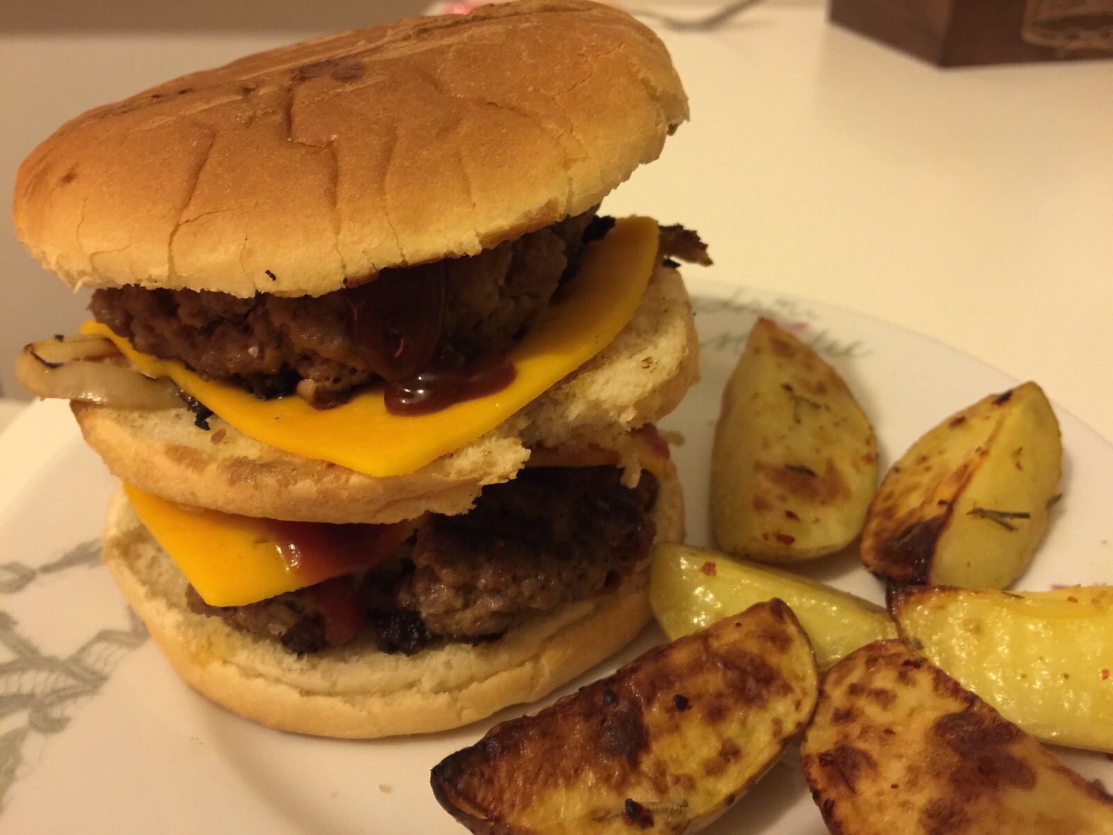 Mini cheeseburger tarifi Mini cheeseburger tarifi