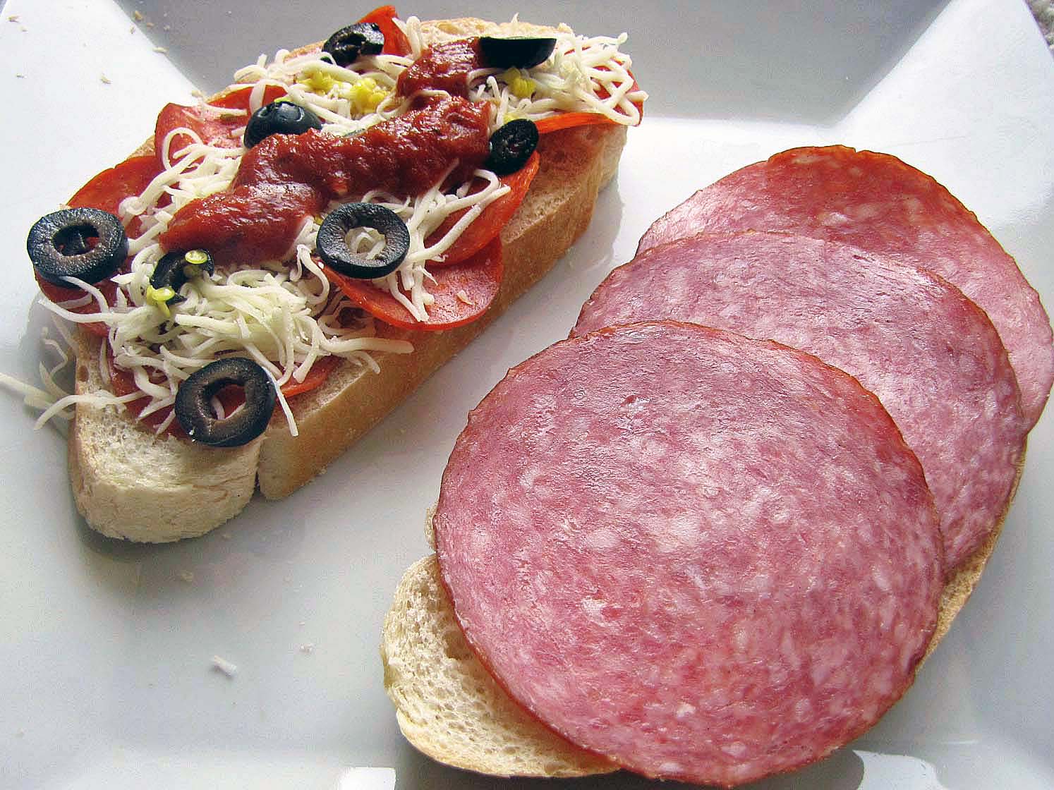 Off The Menu Let's Grab Lunch The Amazing Pizza Sandwich