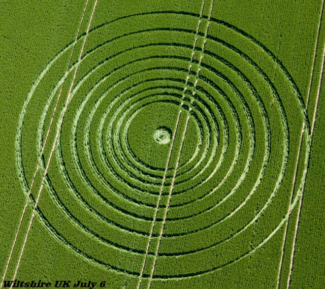 Círculos de las cosechas - Página 2 06-ridgeway%7EAvebury,+Wiltshire,+UK.+Reported+6th+July.