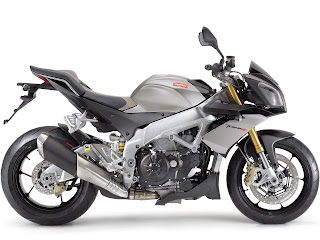Click to view large (1600 x 1200 pixels) Gambar Motor Aprilia Tuono V4R 2012 #3