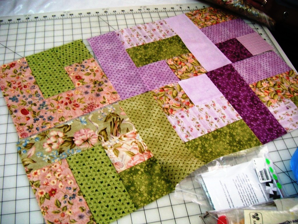 Quilting Corner בס"ד Watching Rina Make The Yellow