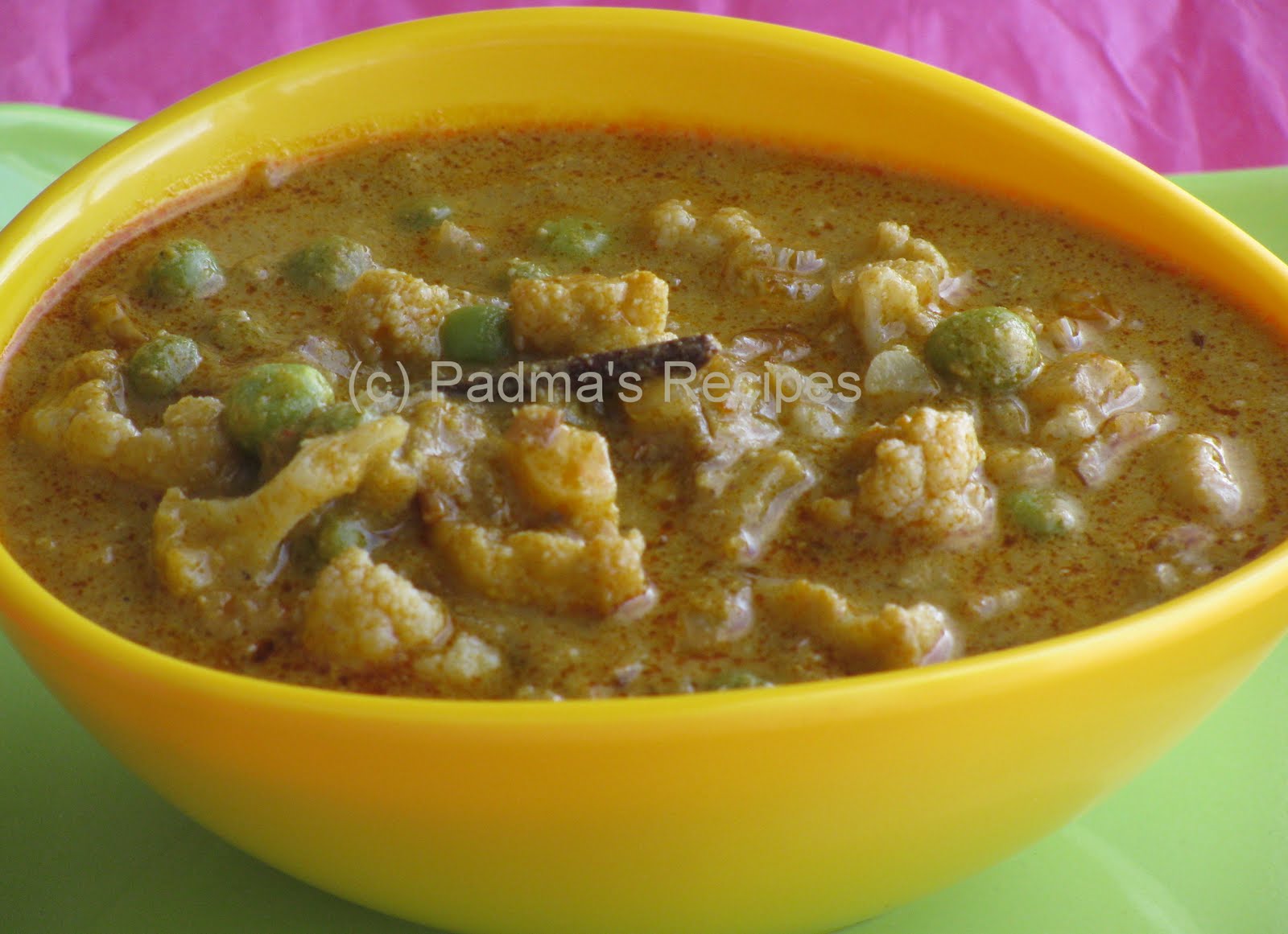 Padma's Recipes CAULIFLOWER AND PEAS KURMA