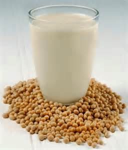 Minum Susu Kedelai Bermanfaat Bagi Kesehatan Minum Susu Kedelai Bermanfaat Bagi Kesehatan