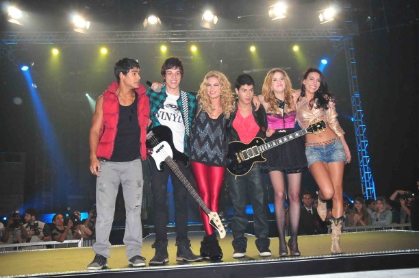 http://4.bp.blogspot.com/-fvivOkh90hM/TfeNuCJeloI/AAAAAAAAGSU/no2YD-ALW7Q/s1600/001.jpg