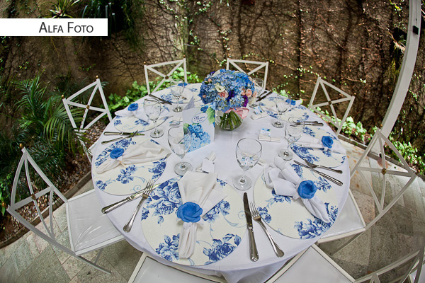 decoracao azul royal e amarelo para casamento:forminhas para doces finos cynthia de grossi 011 2532 9368 ou 8692 decoracao azul royal e amarelo para casamento:forminhas para doces finos cynthia de grossi 011 2532 9368 ou 8692