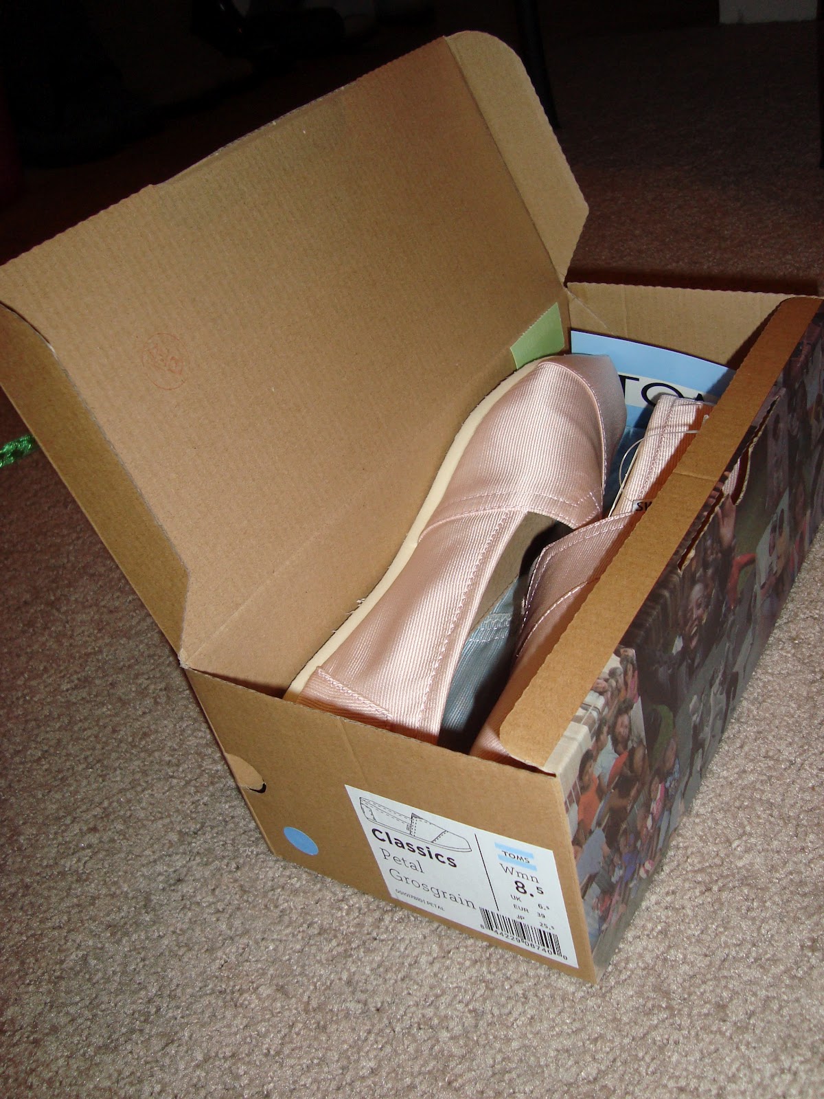 Shoes and Red Velvet Cupcakes: April 2012