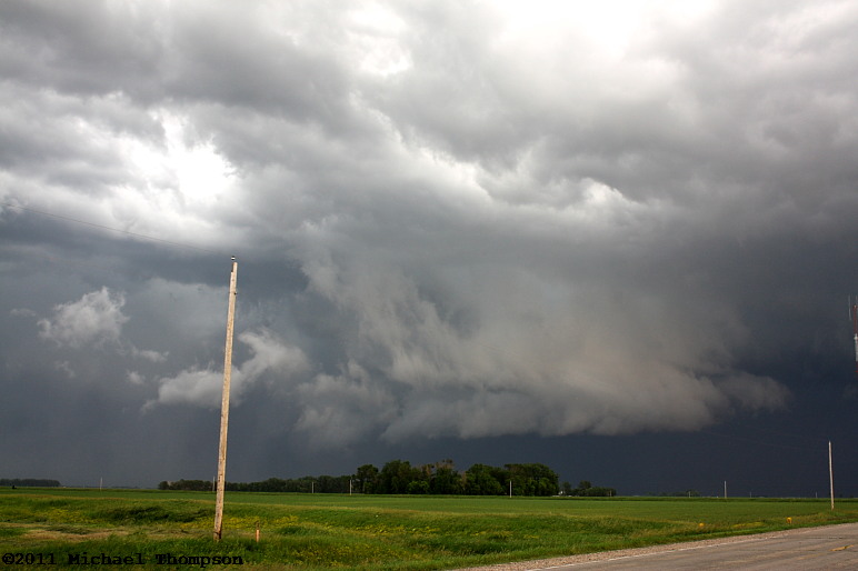 StormChaser Schwartz Shelf cloud vs. Wall cloud Part Deux