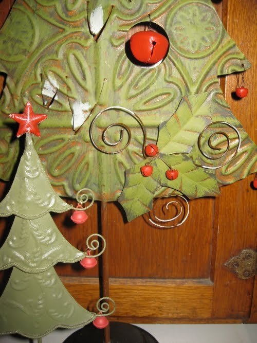 Explore merrickville Adventures in Mixed Media: 12/01/2011 - 01/01/2012