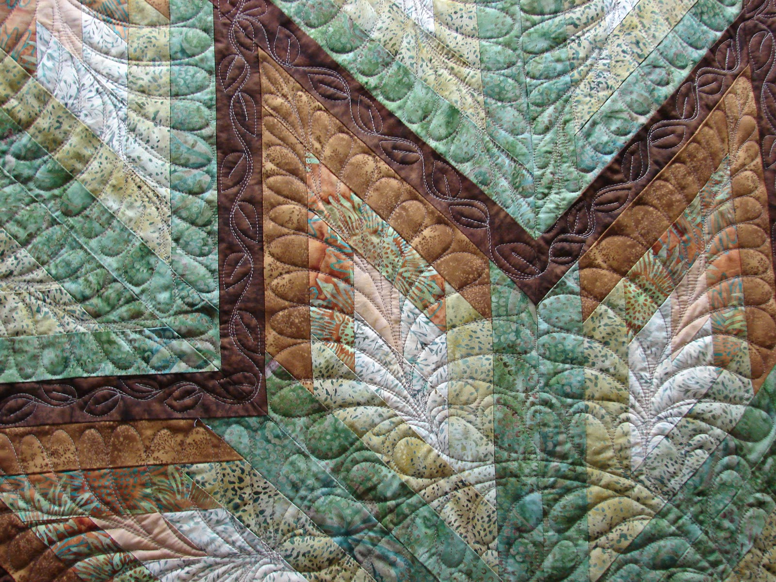 Quilt Vine Star Full Of Feathers