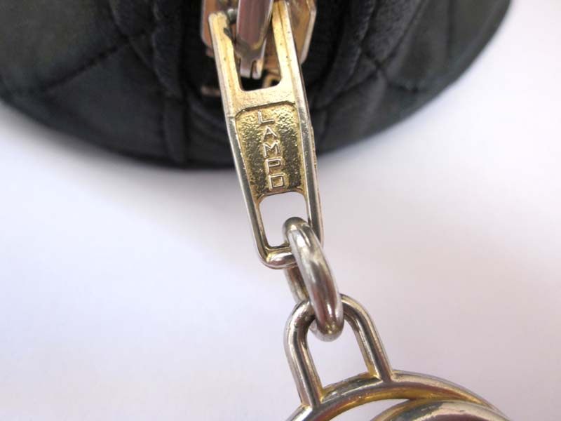 Smart Smoothies: Genuine Vintage Chanel Zippers  Chanel handbags classic,  Vintage chanel, Vintage chanel bag