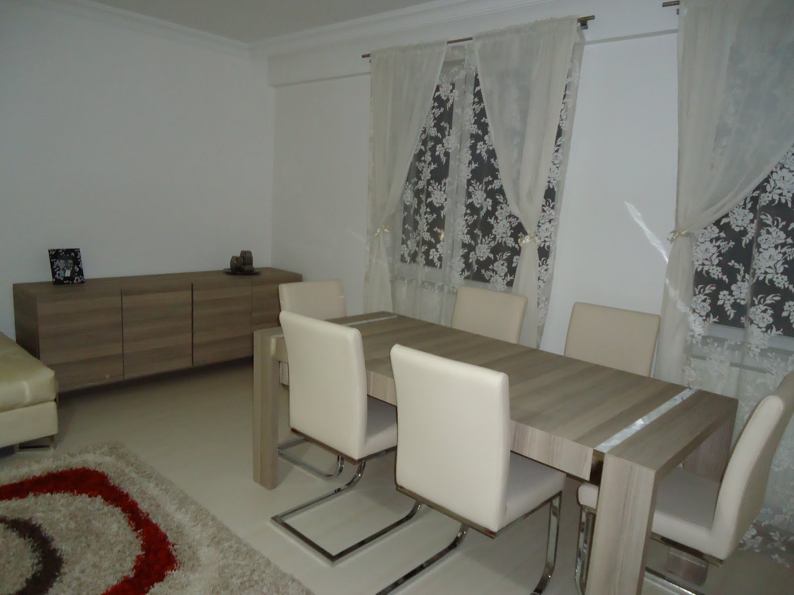 MODAVESAİRE YEMEK ODASI TAKIMI