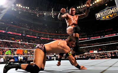 WCC: RING THE BELL! Orton-kick