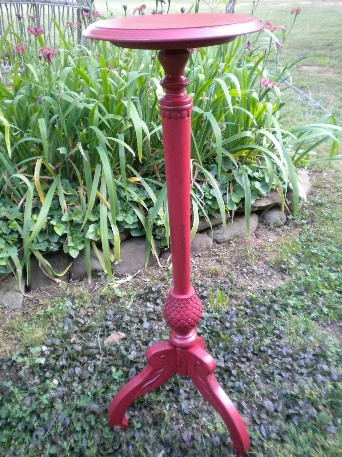 Rusted Bucket Gals Red Accent Table Plant Stand