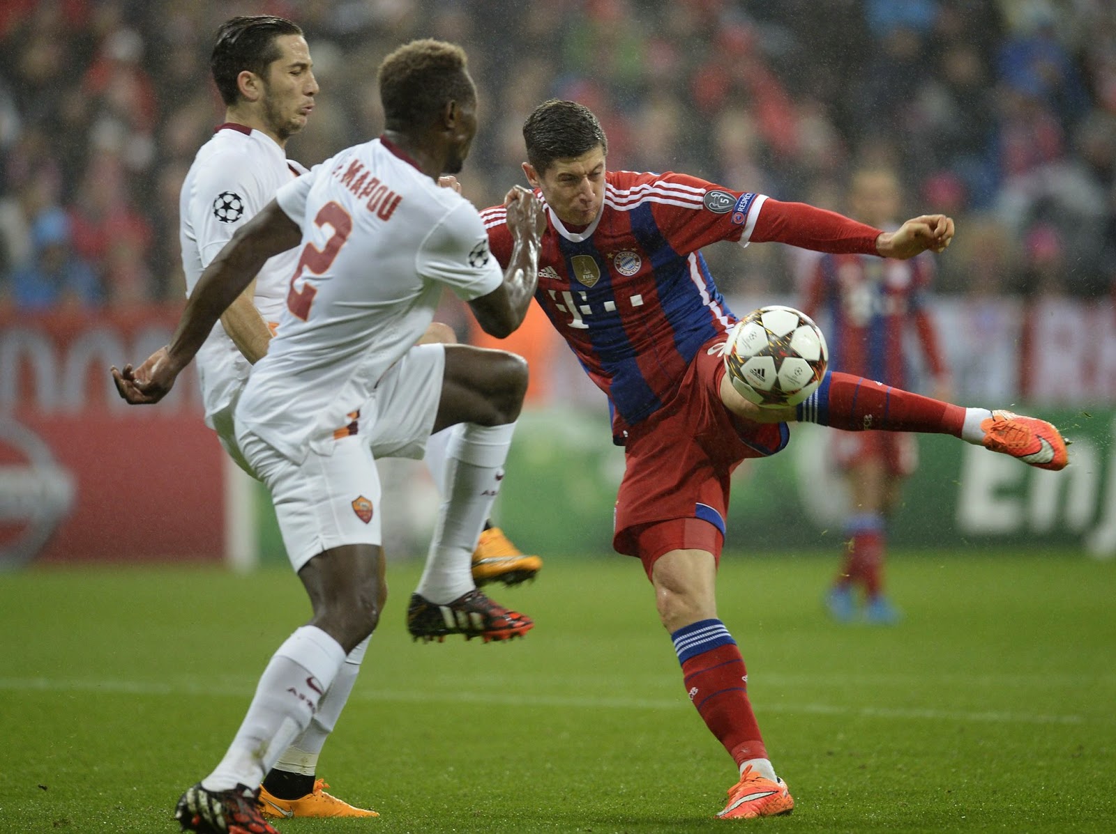 VIDEO Bayern Monaco Roma 2-0 immagini filmato gol highlights
