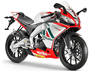 Click to view large (1600 x 1200 pixels) Gambar Motor 5 | 2012 Aprilia RS4 125
