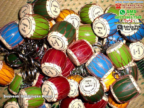 Souvenir Gantungan Kunci Kayu Tulungagung