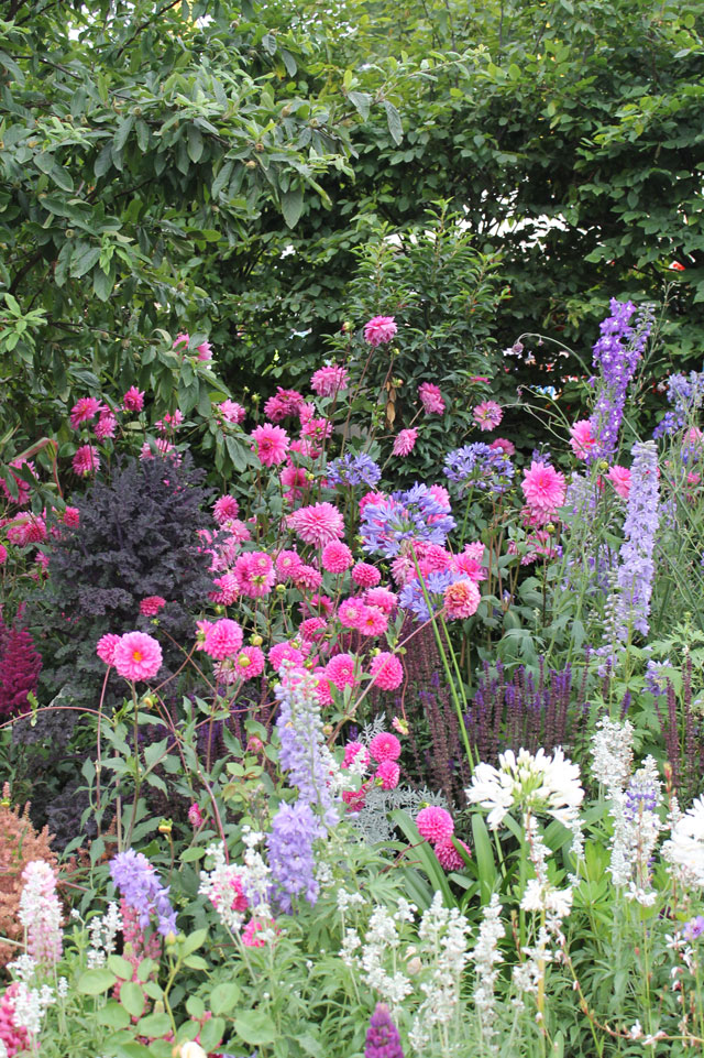 Floral Friday - Garden Inspiration | Lotts and Lots | Making the