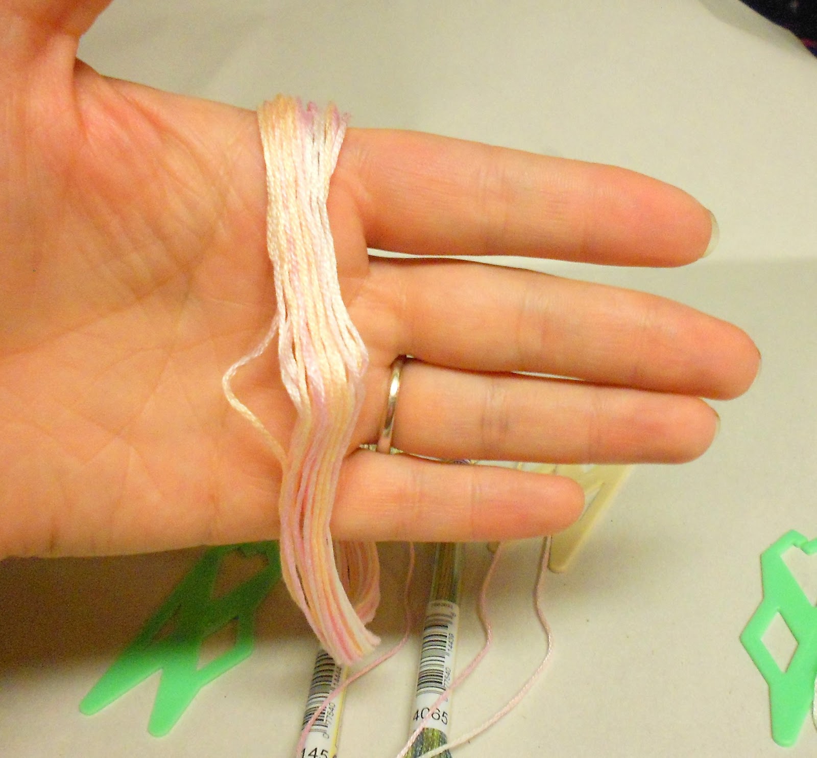 Natalia's Fine Needlework TUTORIAL How To make a Dollhouse Braided Rug