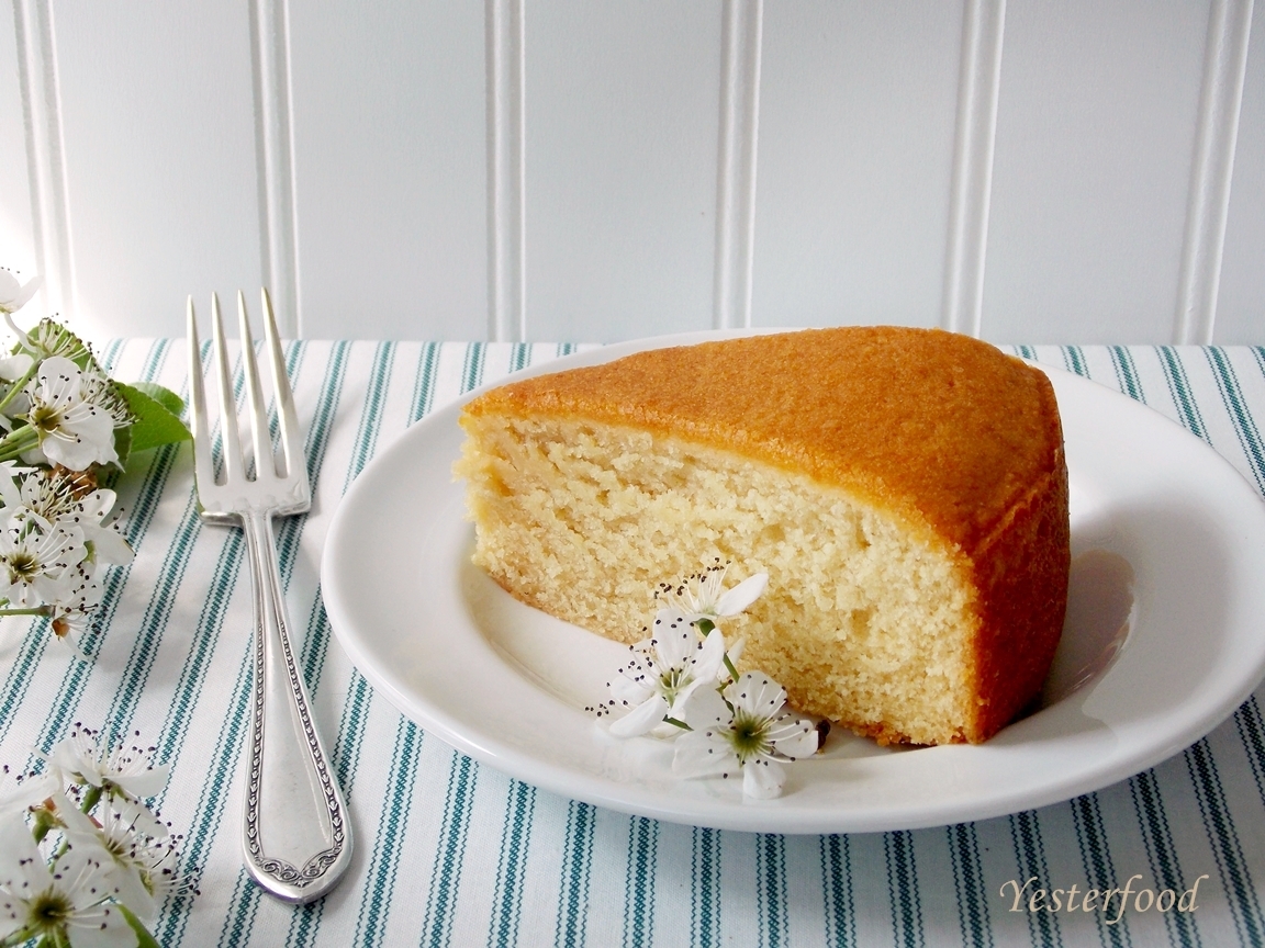 Yesterfood Honey Bee Cake with Honey Caramel Drizzle