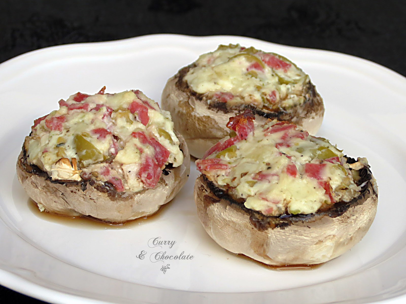 Stuffed mushrooms with cheese and pepperoni Stuffed mushrooms with cheese and pepperoni