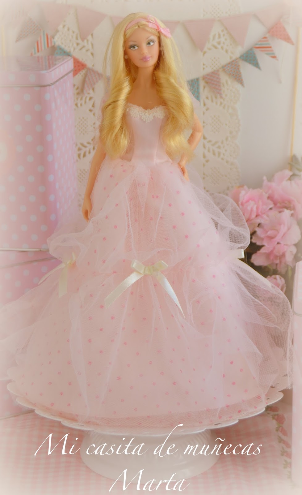 Barbie Happy Wishes 2013. Molde Mackie, cuerpo Model Muse. Vestido rosa con tul.