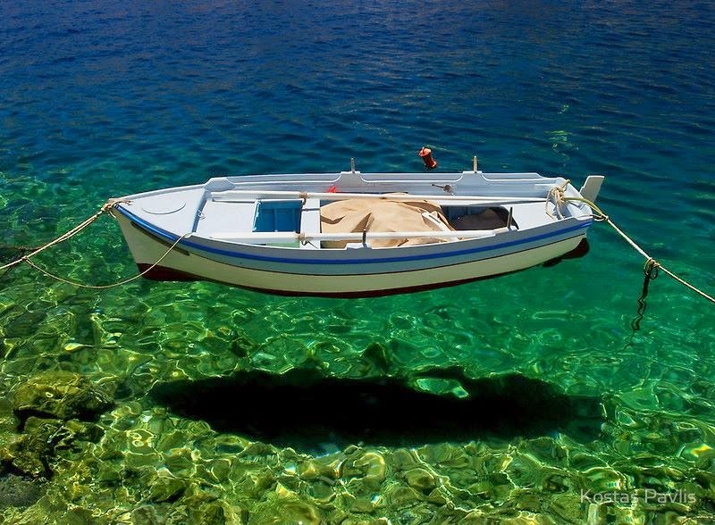 Life Gone Viral Here Are 9 Ordinary Boats That Seem To Float In Mid
