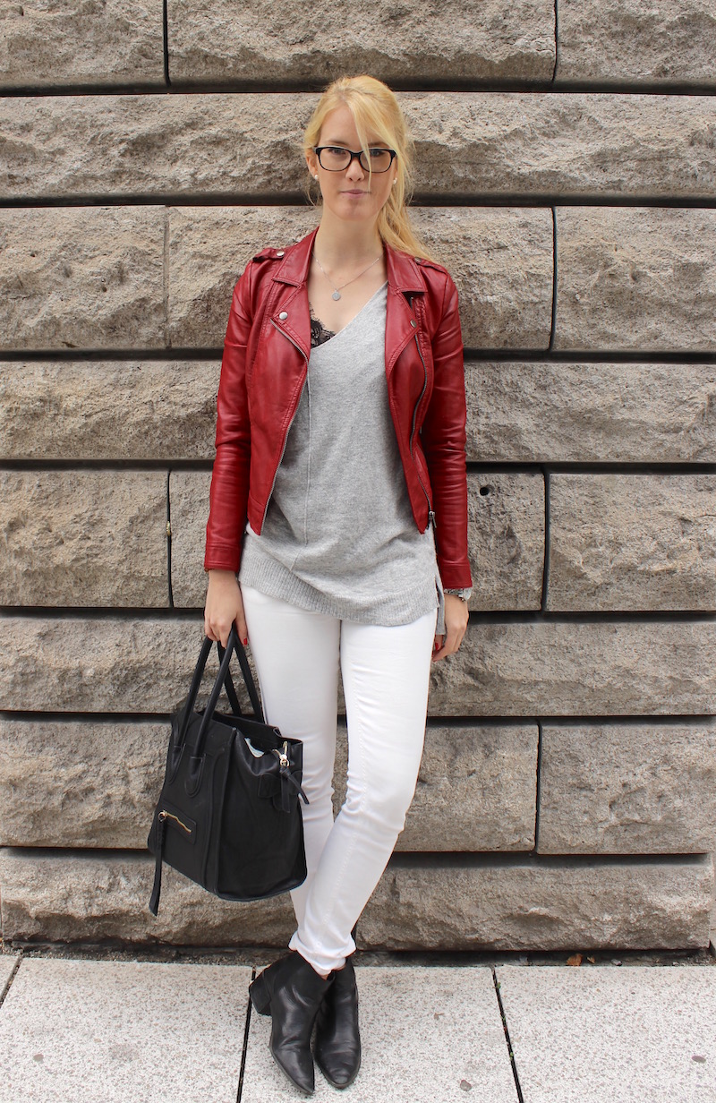 How to Style Leder Lederjacke rot Oversize Pullover Spitzentop Chelsea Boots How to Style Leder Lederjacke rot Oversize Pullover Spitzentop Chelsea Boots