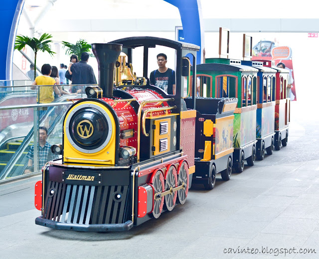 Entree Kibbles Mini Express Train Ride For The Kids Westgate