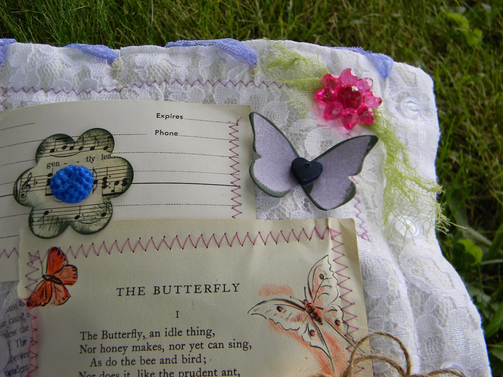 Artistic Endeavors 101 Fabric Mixed Media Book...