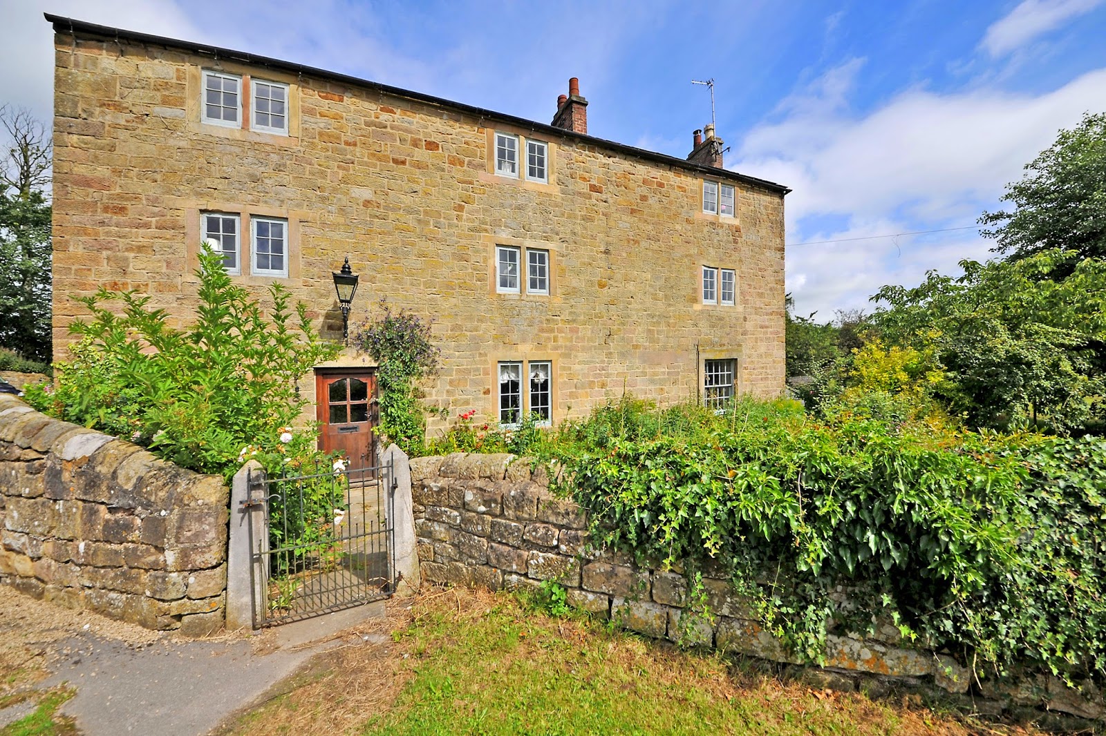 Grant's of Derbyshire New Homes of Distinction Property FOR SALE £