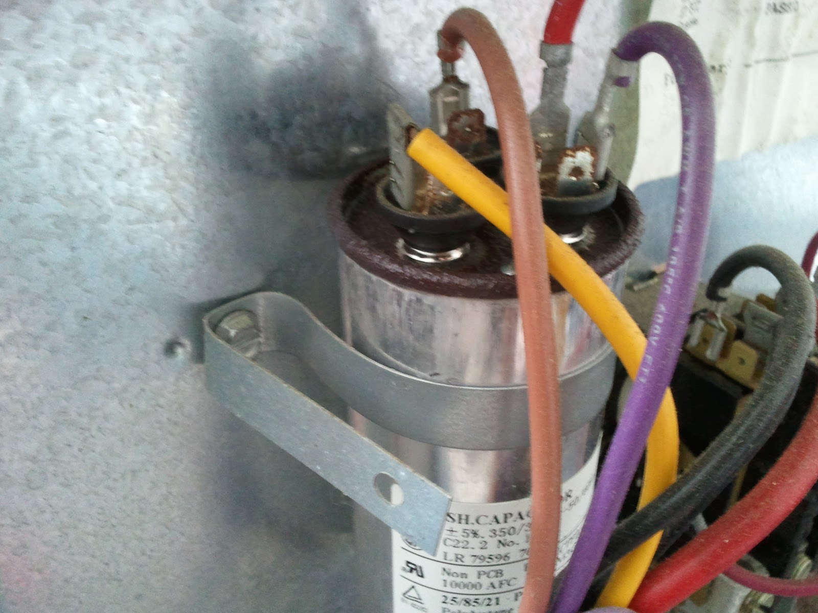 Tsaro Labs Home electronics repair Capacitor replacement for dummies