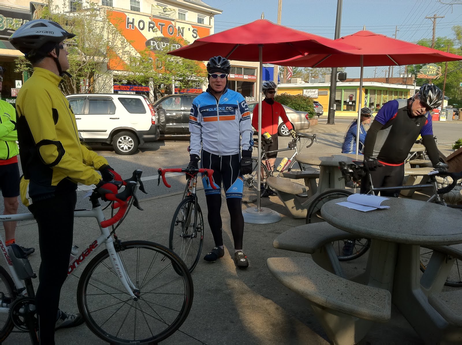Vic's Classic Bikes Sunday morning ride with The Louisville Bicycle Club