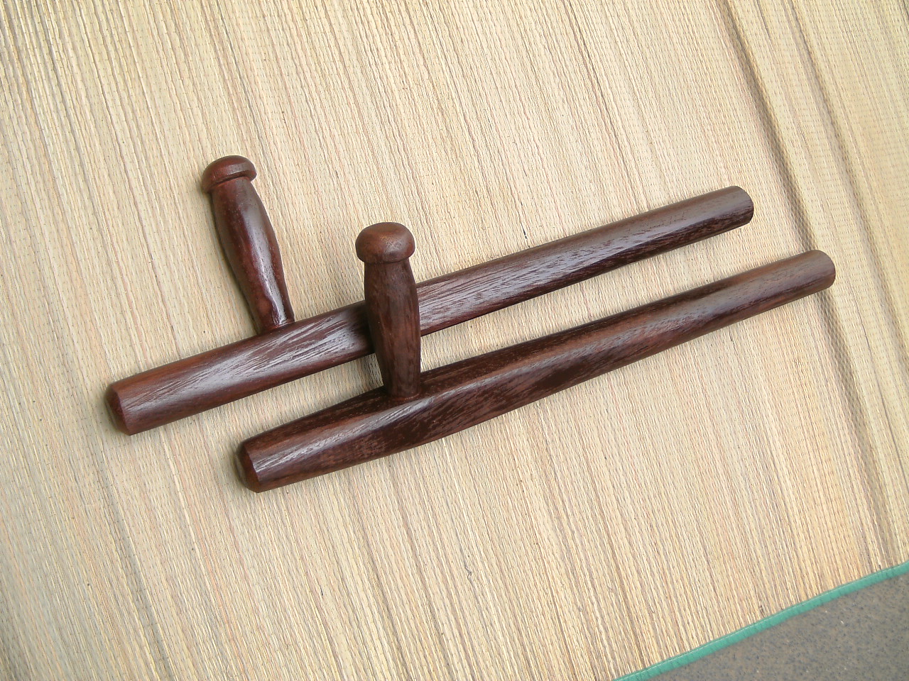 ROBERTO MARIO EGUSQUIZA CALLE, Maestro Hacedor de Espadas y Katanas de