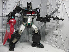 猫とTF。: トランスフォーマー マスターピース MP-10B ブラックコンボイ。