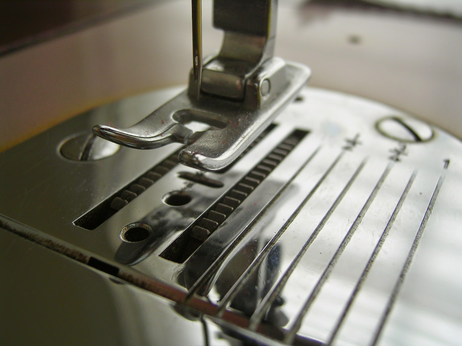 Box344 Feed Dogs on a Lady Kenmore 89