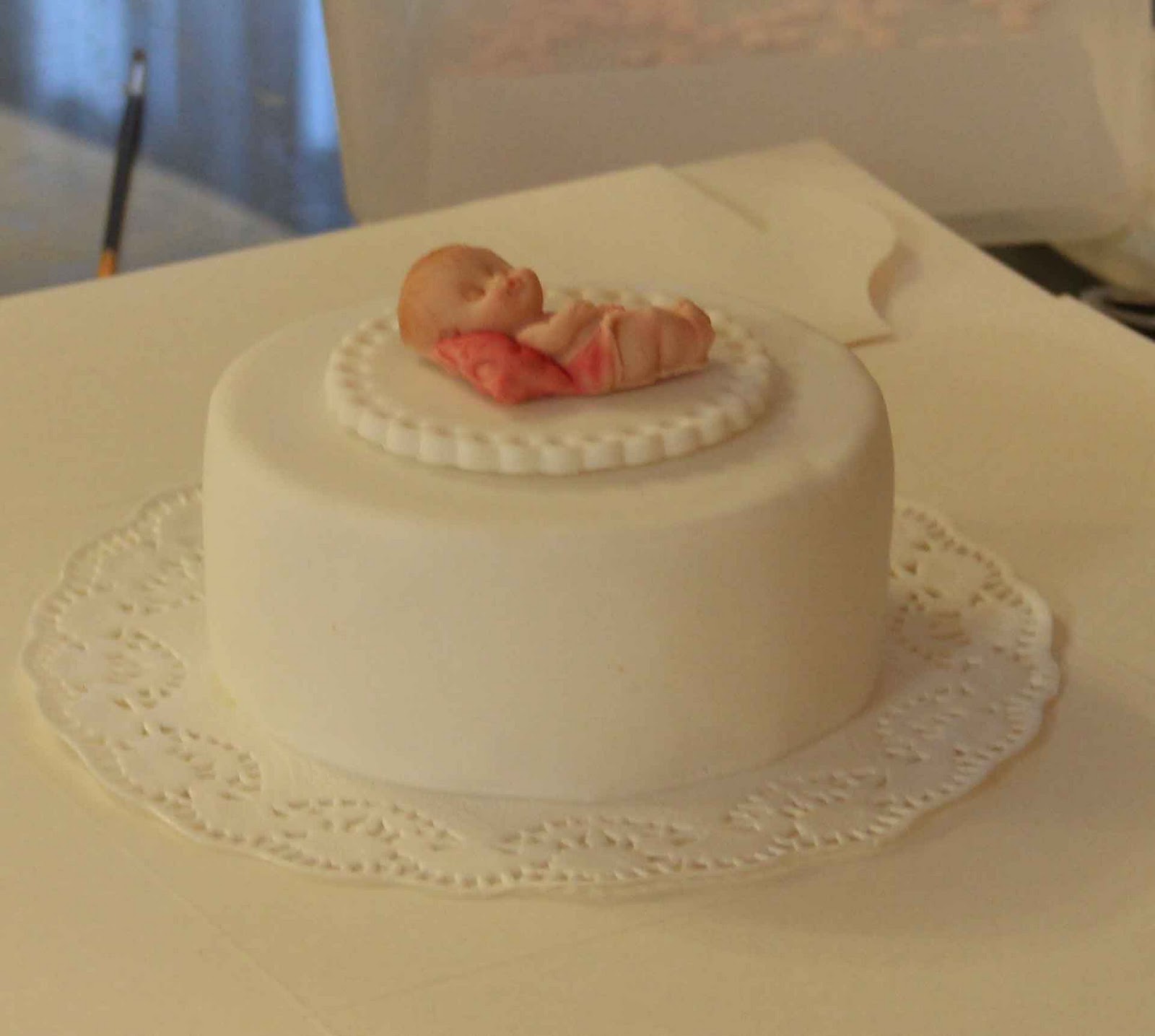 Bakerz Dad: Baby Cake for a month old baby celebration